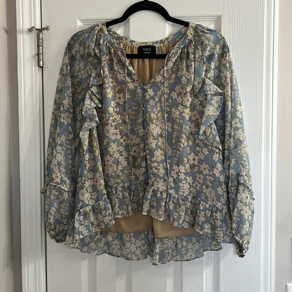 Vici floral blouse